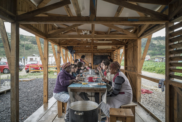 Arquitectura pública: Cocina comunitaria de Terras da Costa