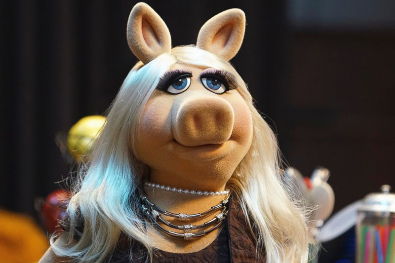 the muppet show miss piggy
